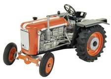 Kubota T15 Traktor Modell von