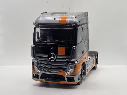 Actros silber - , –