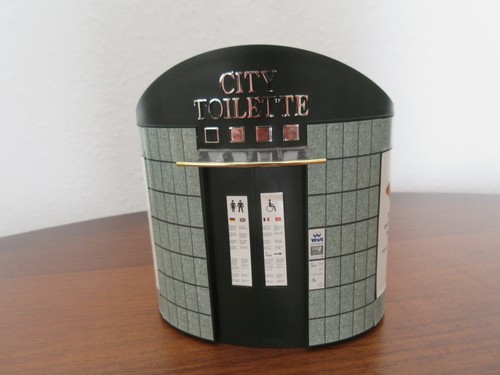 Kuriose spardose city toilette - kuriose,