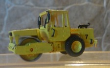 Kibri   10280   (Spur H0)  Vibrationswalze  Fa. Grimmig + fertig  gebaut