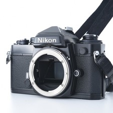 Nikon FE analoge Spiegelreflexkamera 35 mm schwarz Gehäuse getestet aus JAPAN...