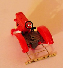 Teile für TRAKTOR aus