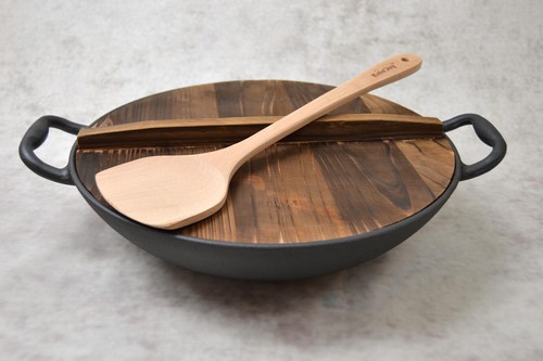 Gusseisen wok cm - Ø,