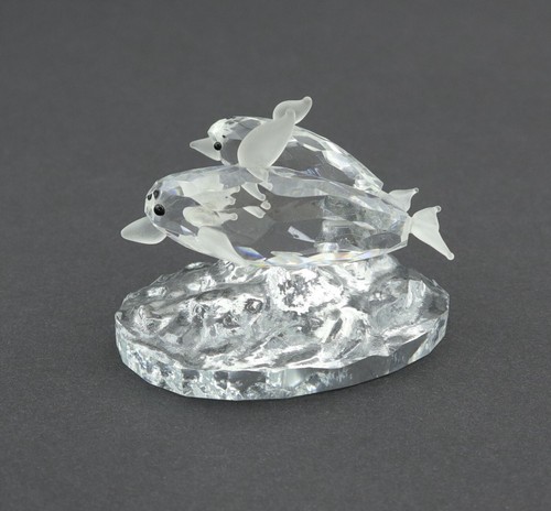 Glasfigur delfin auf welle - glasfigur,