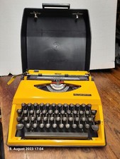 Hübsches Reiseschreibmaschine Tippa von TRIUMPH, mechanisch , Germany 
