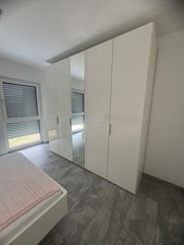Schlafzimmer Schrank – Hochglanz Weiß – Top Zustand (250x240x60)