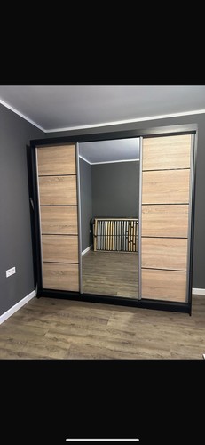 Neues schwebetürenschrank - neues,