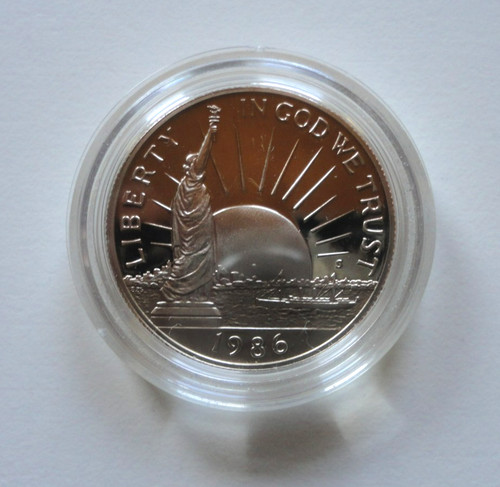 Usa half dollar 1986 statue - half, 1986,
