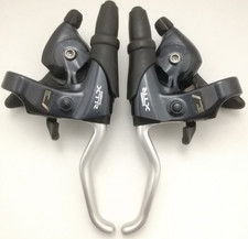 Shimano XTR ST-M900 3x8-Speed