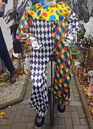 Animatronic clown auf - clown,