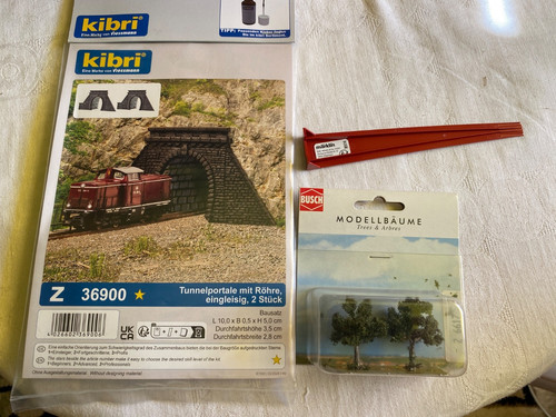 Tunnelportale mit röhre - tunnelportale,
