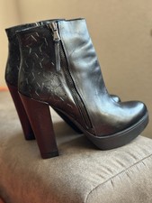 Phillip Hardy Paris Damen