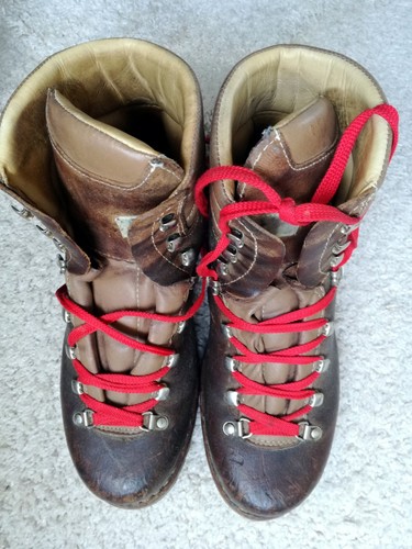 Berg und wanderstiefel aus - berg-,