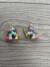 Baby/mini Simba Unicorn Filly Pferde Witchy 1x Zauberstab und 1x Besen 2 Stück