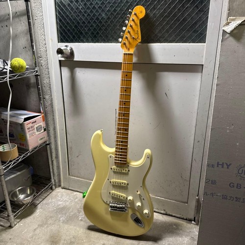 Fender japan stratocaster - japan,