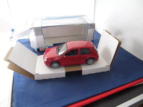 Modellauto maisto - 1:24, "