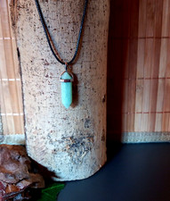 Halskette Anhänger grüner Aventurin Natur Edelstein Spitze Chakra Obelisk (187)