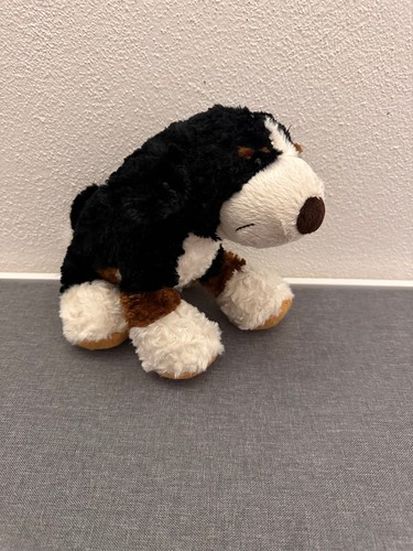 Vedes best friend by - friend,