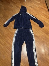 Marineblauer samtanzug mit - marineblauer,