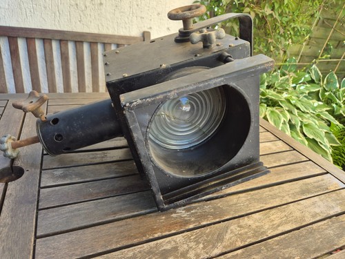 Theaterscheinwerfer historisch