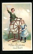 Präge-Lithographie Zwei Kinder an einer Lostrommel, Neujahrsgruß 