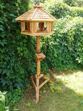 Vogelhaus,Vogelstation, Holzvilla,Vogelfutterhaus, Vogelhäuschen, auch Ständer