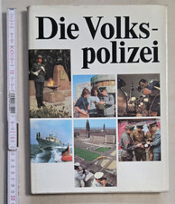 DDR Die Volkspolizei dickes Buch 191 Seiten ! Polizei 1977 VoPo TraPo SchuPo NVA