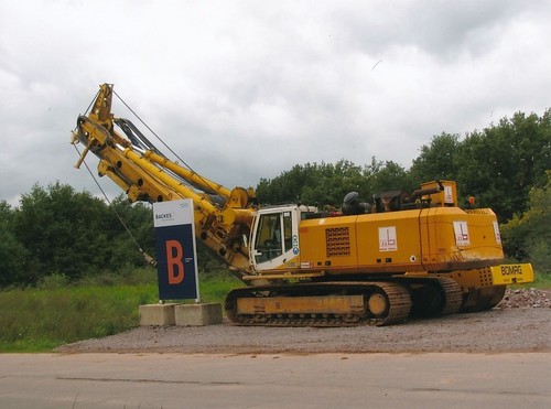 Raupenfahrzeug foto 10er - raupenfahrzeug,
