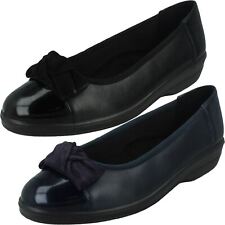 Slipper im Ballerina-Stil