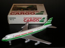 Schabak 1:600  Cathay Pacific Cargo  B747-200F ( BSW /with box)
