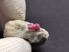 Rubin, Rubinkristalle auf Marmor Matrix , Kristall , Mineralien , Stufe