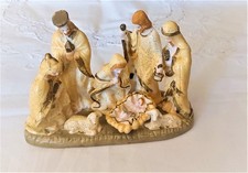 Vintage sehr schöne filigrane Porzellan Krippe