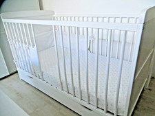 Kinderbett 145 x 75 cm weiss, umbaubar zum Juniorbett, Ravensberger Matratze,