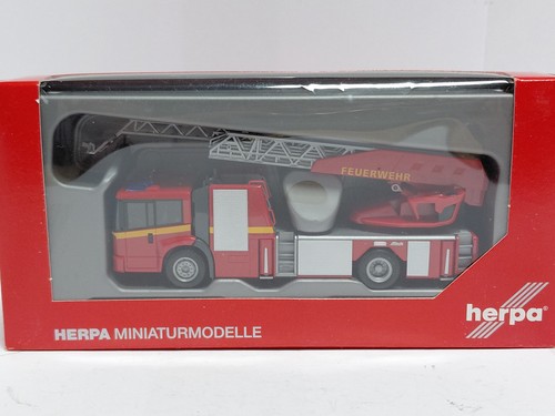 Mercedes benz econic metz - 🚛mercedes-benz,