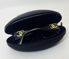 CHANEL Sonnenbrille Kamelie