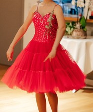 7  Tanzkleider für Gruppen geeignet, Show,  Event pro Kleid  99,- €