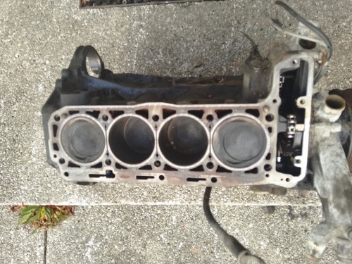 Motorblock mercedes 230e w124 - motorblock,