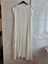 Neu sehr schönes Damen  Plisseekleid, Größe XL