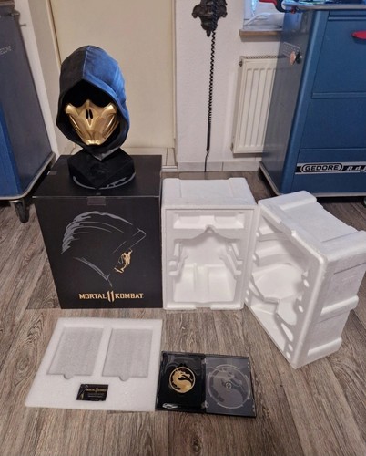 Mortal kombat kollectors - mortal, 11