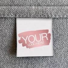 Weiß und Roségold Logo