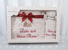GESCHENKSET Babydecke mit Namen & Motiv bestickt + Schmusetuch mit Name – Person