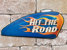 Blechschild Hit The Road 50 cm Deko USA Werkstatt Motorrad Biker Garage Club 3D