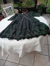 Abendkleid, Cocktailkleid,  2-Teiler, dunkelgrün mit Goldstickerei