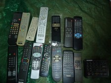 15 + 1 alte Fernbedienungen -