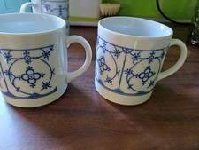 2 Kaffeebecher Markenporzellan  Indisch Blau Strohblume ...