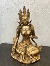 Sitzender Buddha Tara 21cm. Bronze patiniert