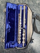 Emerson massive Silberflöte, teilweise offen gelocht, verlängerter Fuß, doppelte Daumenplatte.