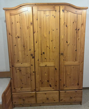 Kleiderschrank Kiefer massiv (extra viele Böden)