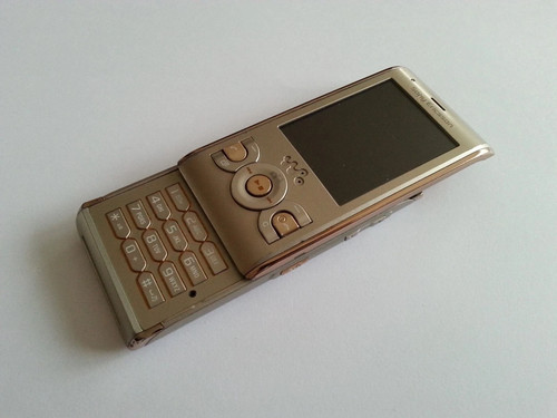 Sony ericsson w595 gold - ericsson,