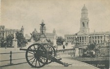 NATAL 1900 sehr schöne postfrische Postkarte DURBAN, Denkmäler in Stadtgärten und Postamt